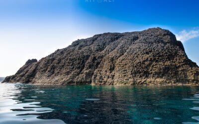 OSTRVO MILOS. VANZEMALJSKA RAZNOLIKOST