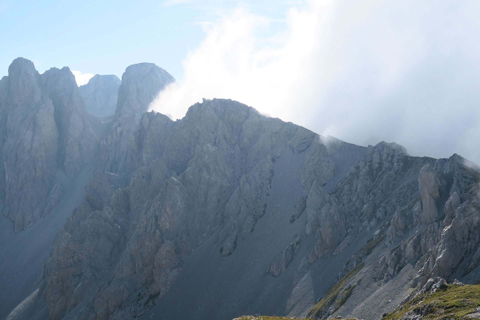 KOMOVI. KATUNI ŠTAVNA. KUČKI KOM