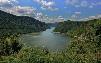 KAJAKOM KROZ ĐERDAPSKU KLISURU