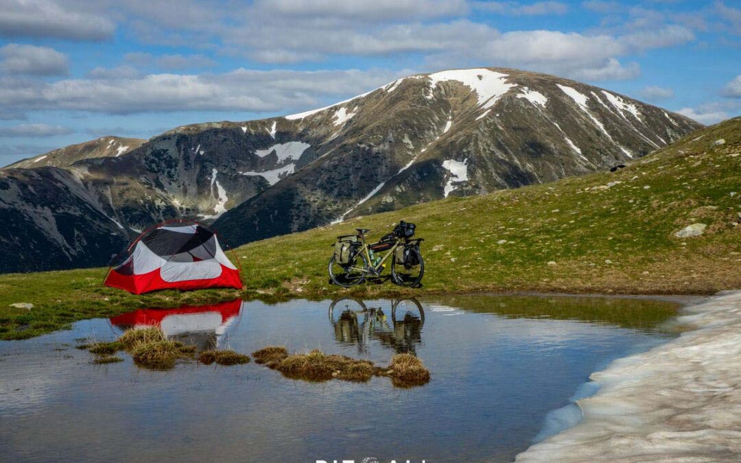 ZEMLJA IZNAD PLANINA. TRANSALPINA BICIKLOM.