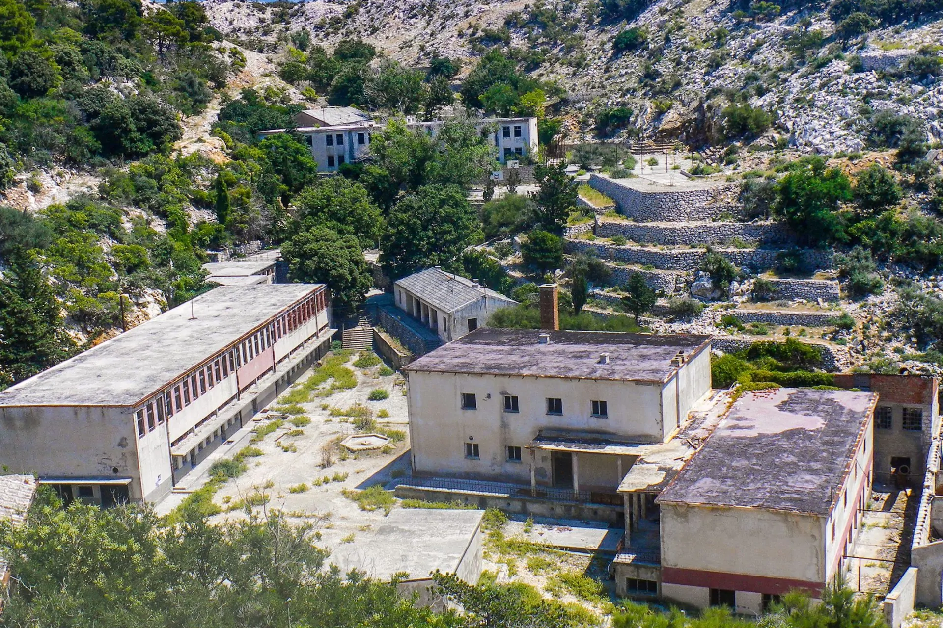 ZATVORSKA ODISEJA. GOLI OTOK. SVETI GRGUR