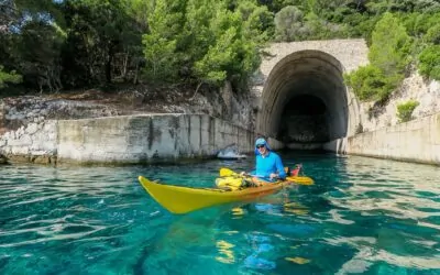 OTOK LASTOVO. ŠARENI UM U PARKU PRIRODE