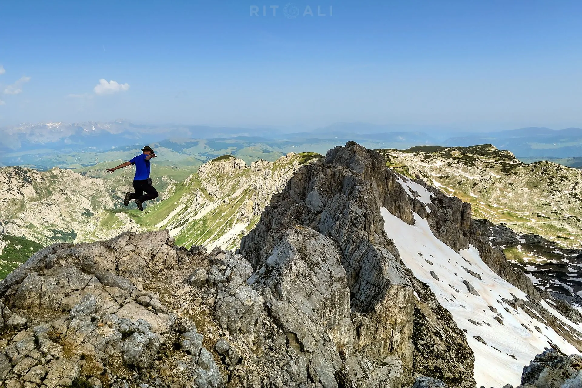 DURMITOR. BOBOTOV KUK (2523 m)