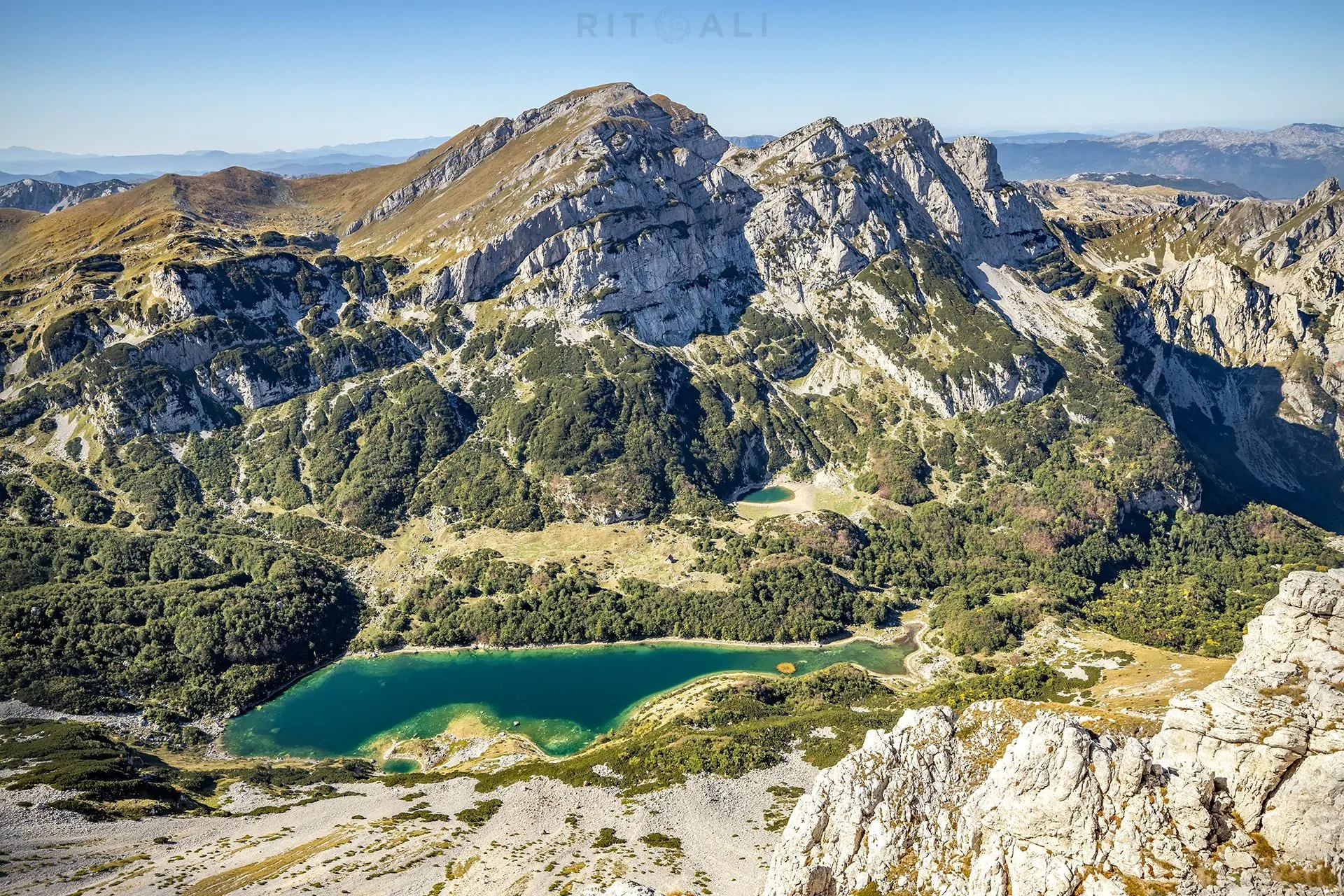 DURMITOR. ŠKRČKO JEZERO. PRUTAŠ