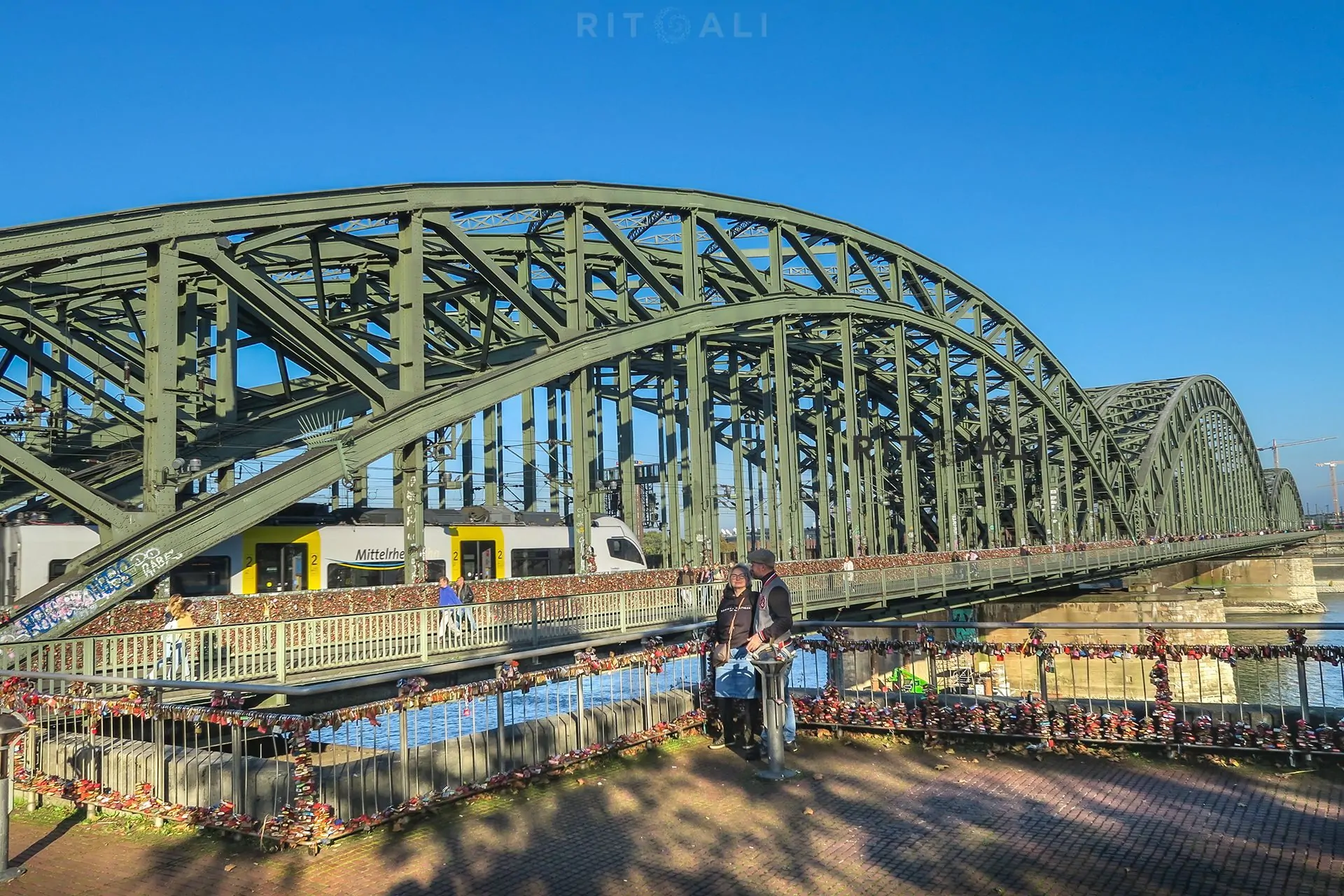 KELN. MESTO SA DUŠOM POVRATNIKA