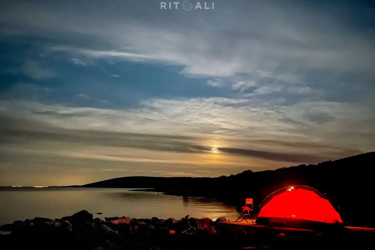 OTOK MOLAT. ZAROBLJEN TRENUTKOM