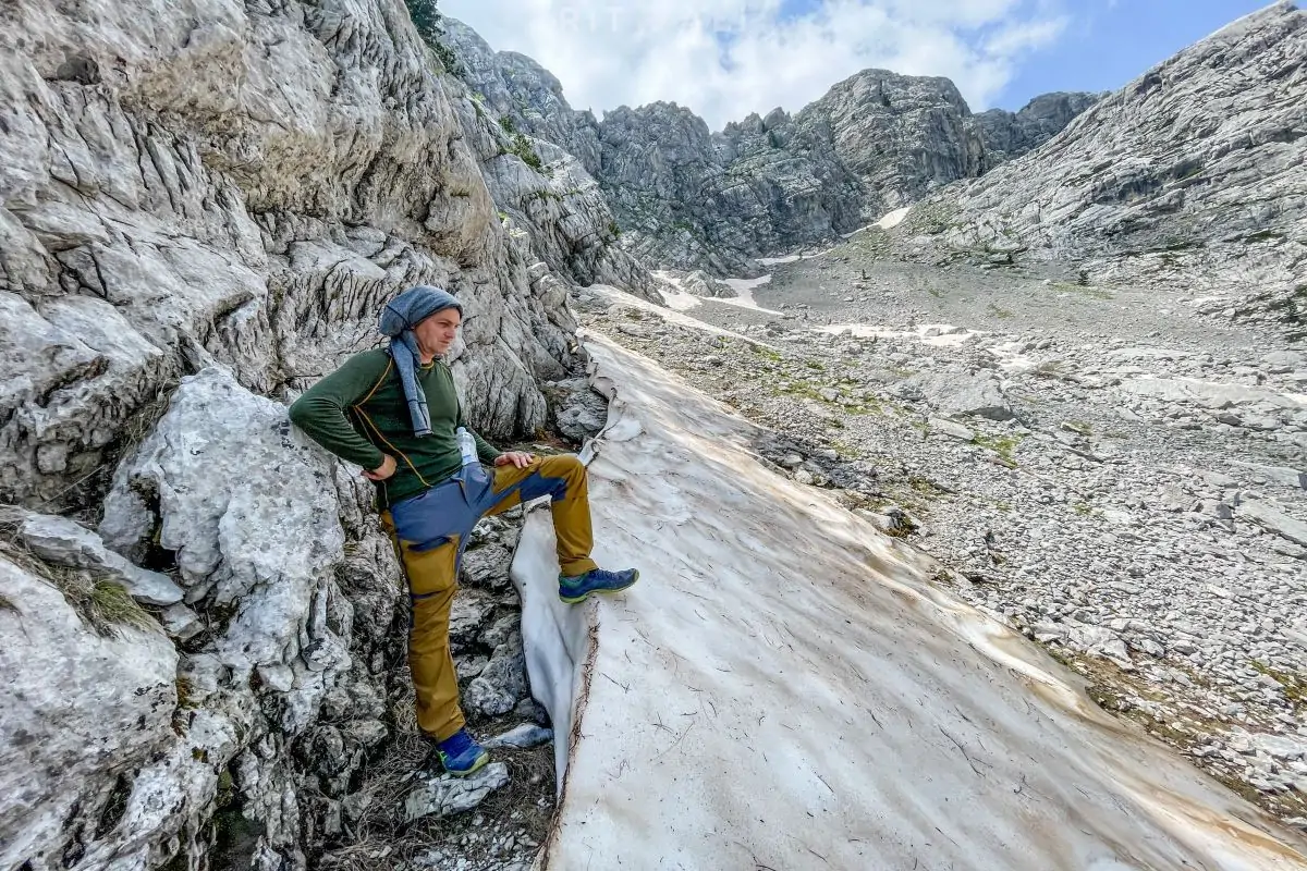 tresteni vrh maganik crn gora