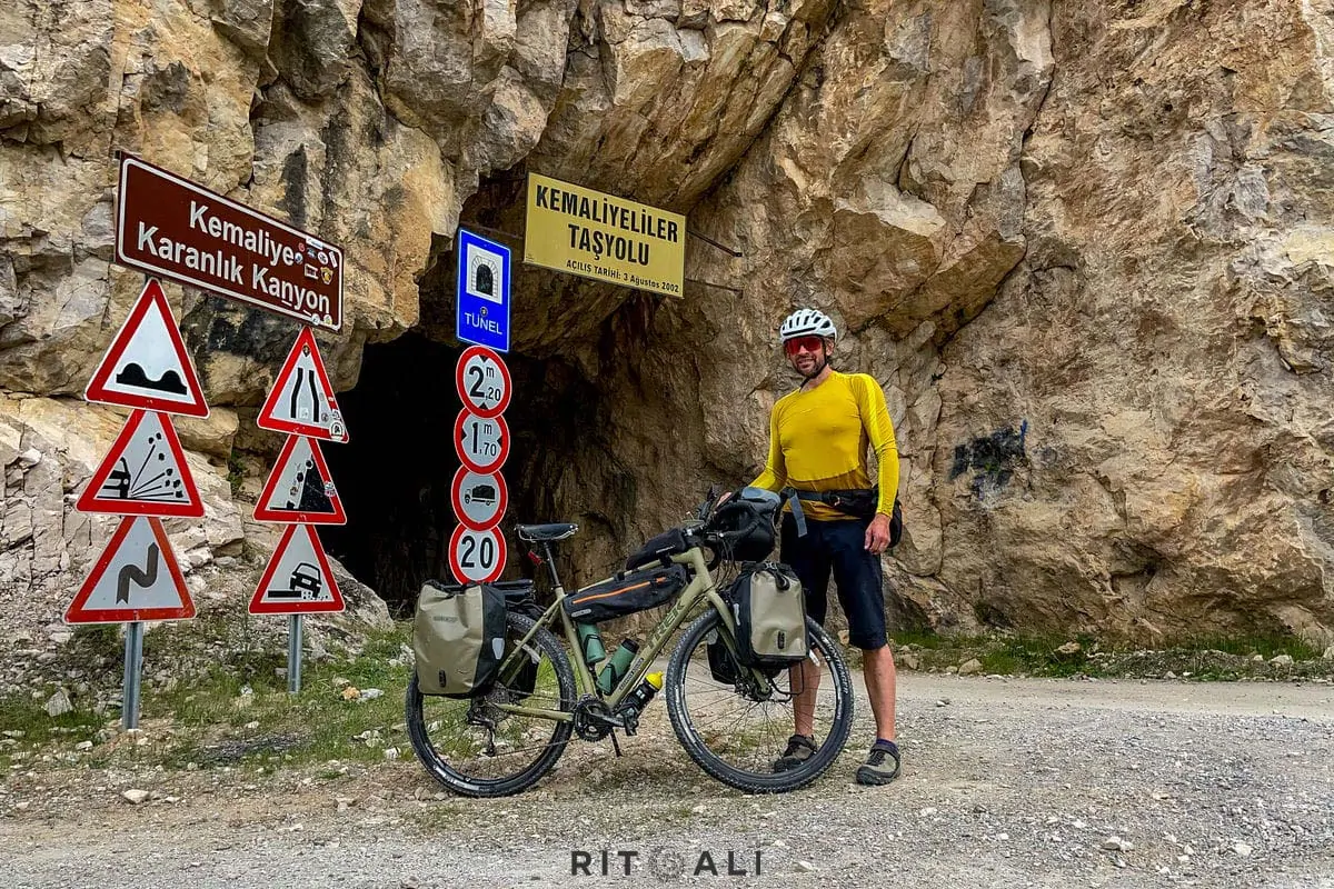 KARANLIK KANYON. ISTOČNA ANADOLIJA