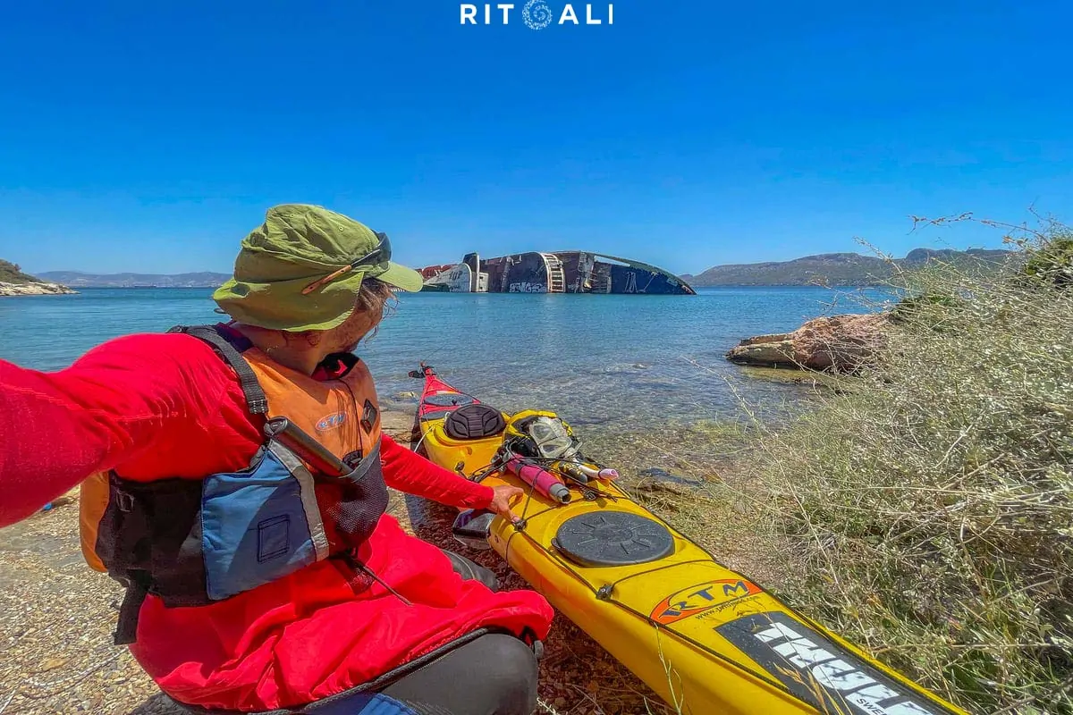 MEDITERRIANEAN SKY. RASKOŠNA OLUPINA
