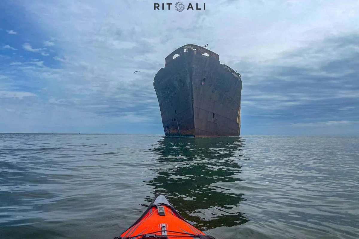 OLUPINA BRODA EVANGELIA . SELO COSTINESTI