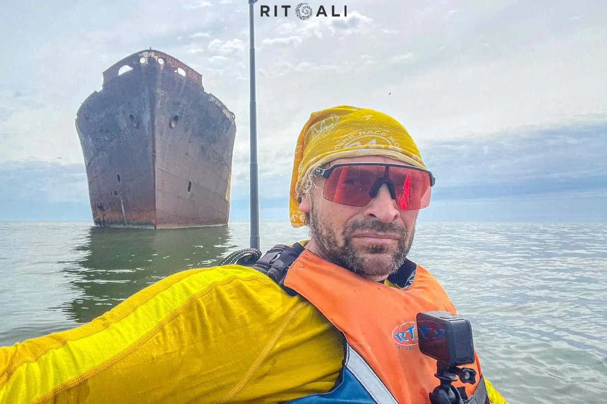 OLUPINA BRODA EVANGELIA . SELO COSTINESTI