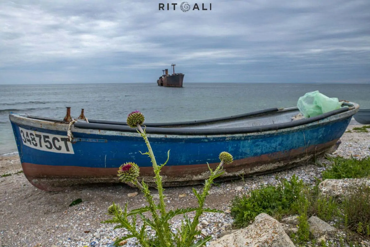 OLUPINA BRODA EVANGELIA . SELO COSTINESTI