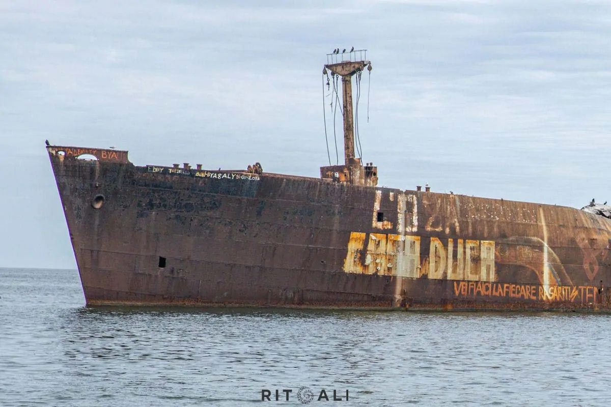 OLUPINA BRODA EVANGELIA . SELO COSTINESTI