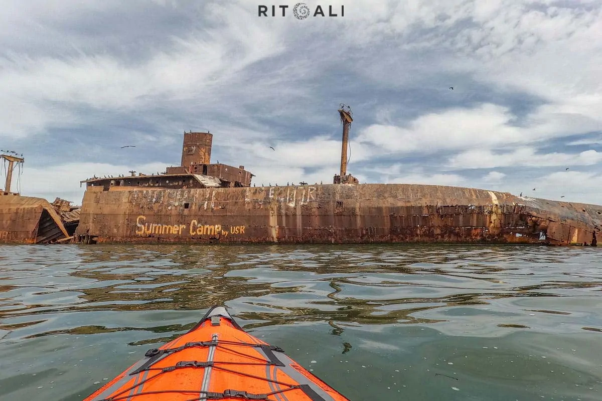 OLUPINA BRODA EVANGELIA . SELO COSTINESTI