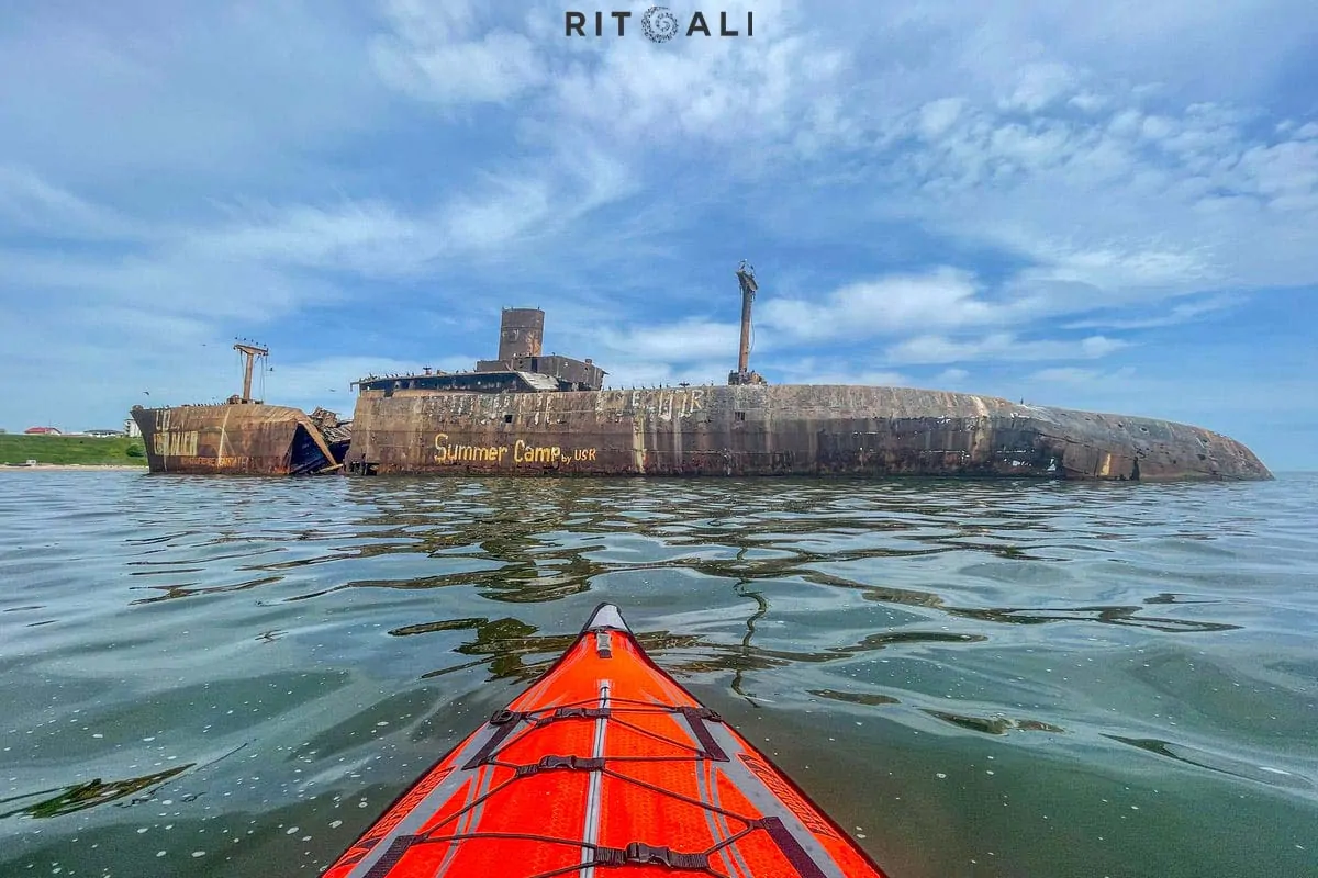 OLUPINA BRODA EVANGELIA . SELO COSTINESTI