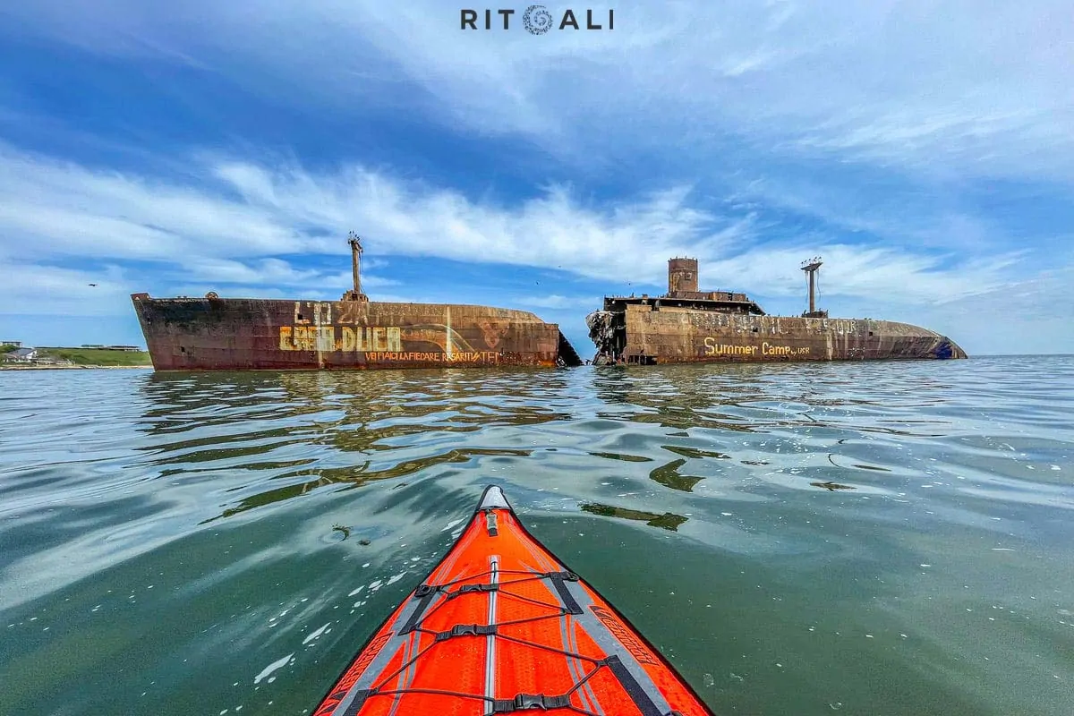 OLUPINA BRODA EVANGELIA . SELO COSTINESTI