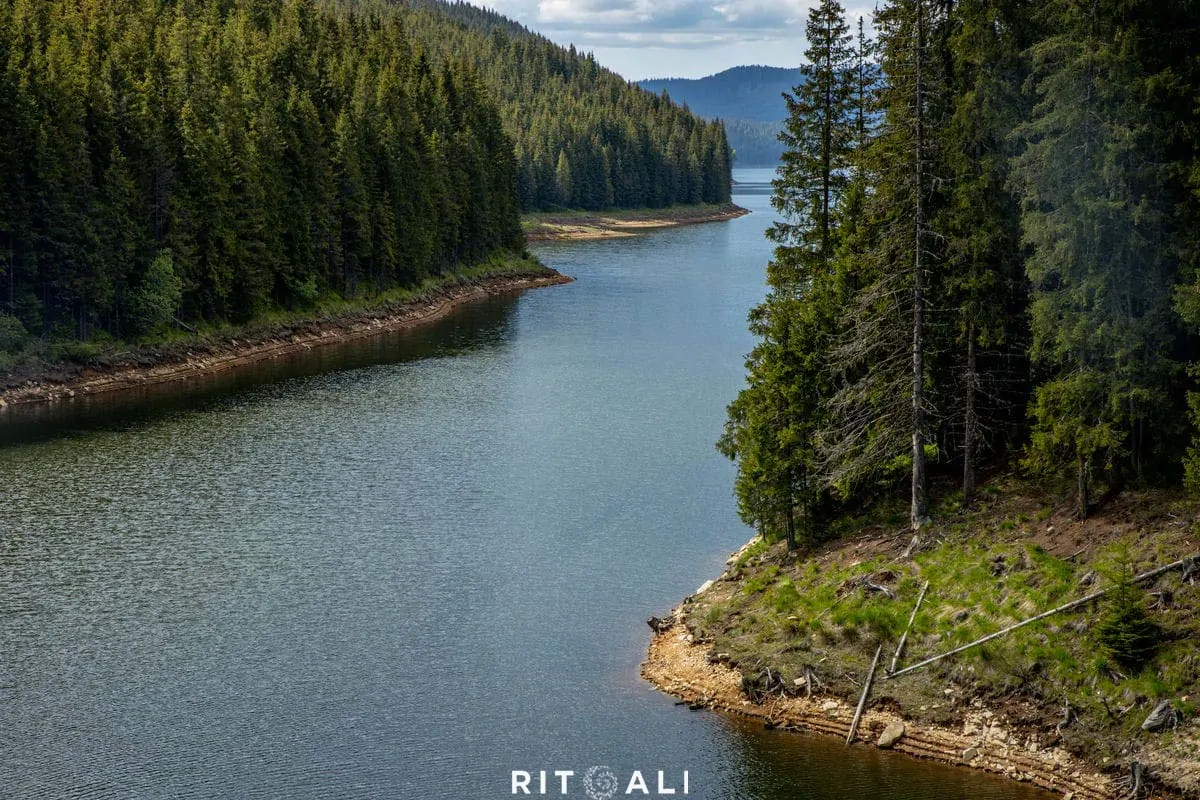 ZEMLJA IZNAD PLANINA. TRANSALPINA BICIKLOM.