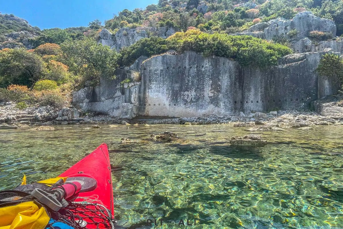 OSTRVO KEKOVA. POTOPLJENI GRAD DOLICHISTE